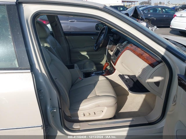 2011 CADILLAC DTS 1G6KH5E6XBU111052 Photo 4