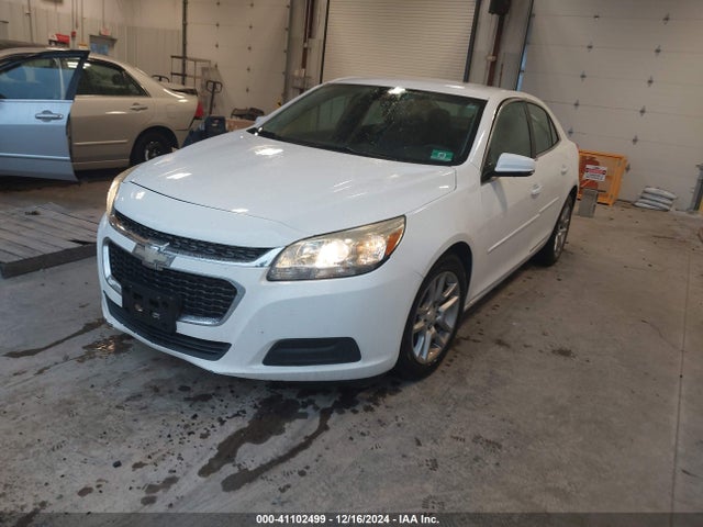 Chevrolet MALIBU 1LT 2015 1G11C5SL2FU122238 Image 2
