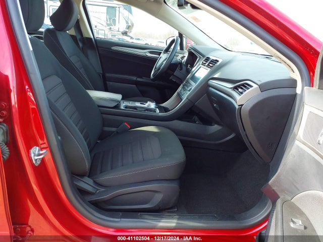 3FA6P0HD4LR124019 Ford FUSION SE