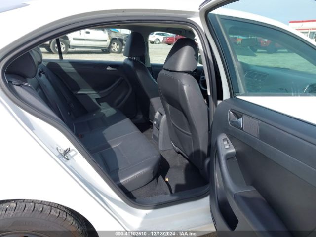 3VWD17AJ3EM417323 Volkswagen Jetta 1.8t Se