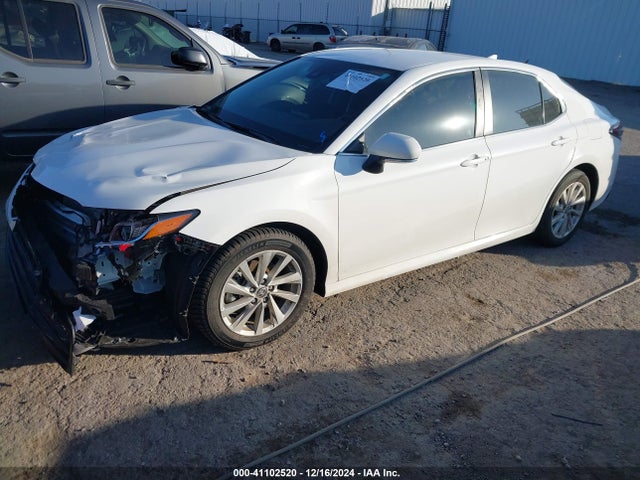 4T1R11AK6RU888622 Toyota CAMRY LE