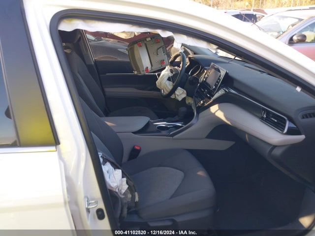 4T1R11AK6RU888622 Toyota CAMRY LE