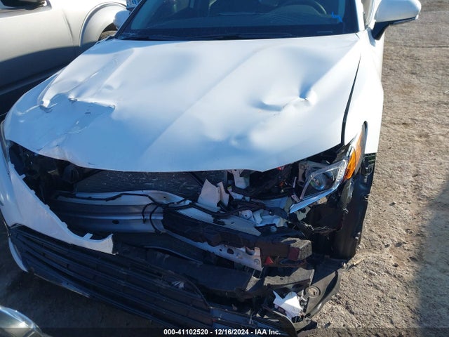 4T1R11AK6RU888622 Toyota CAMRY LE