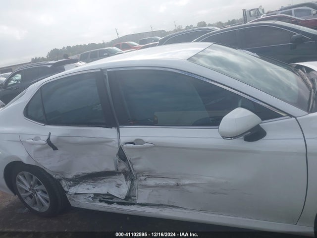 4T1R11AK3RU225203 Toyota CAMRY LE