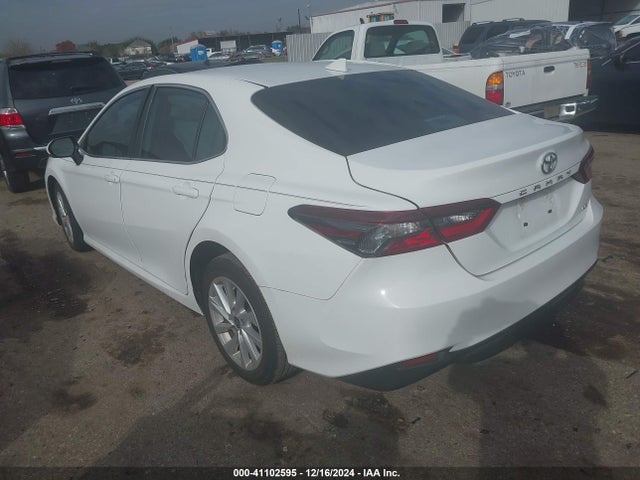 4T1R11AK3RU225203 Toyota CAMRY LE