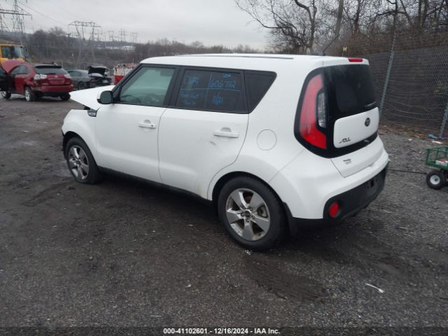 KNDJN2A2XJ7572834 KIA Soul