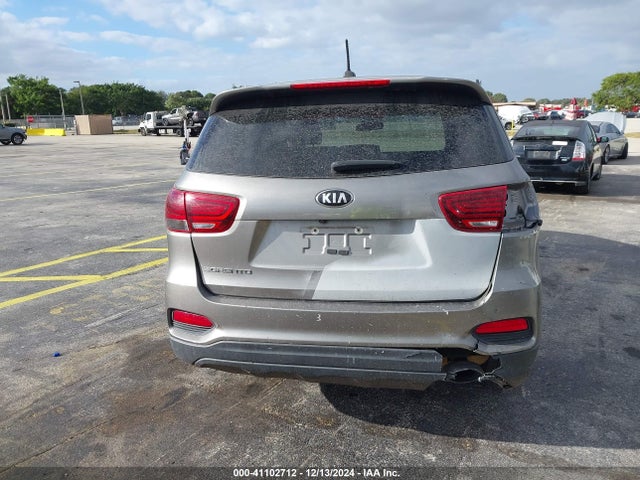 KIA Sorento 3.3l Lx 2019 5XYPG4A54KG487647 Image 16
