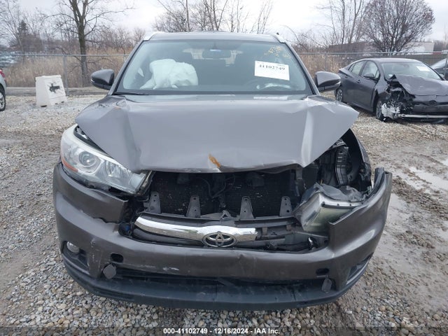 Toyota Highlander Xle V6 2015 5TDJKRFH1FS142105 Image 12