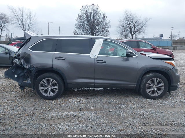 Toyota Highlander Xle V6 2015 5TDJKRFH1FS142105 Image 13