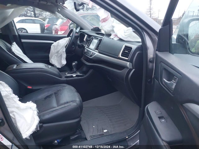 Toyota Highlander Xle V6 2015 5TDJKRFH1FS142105 Image 5