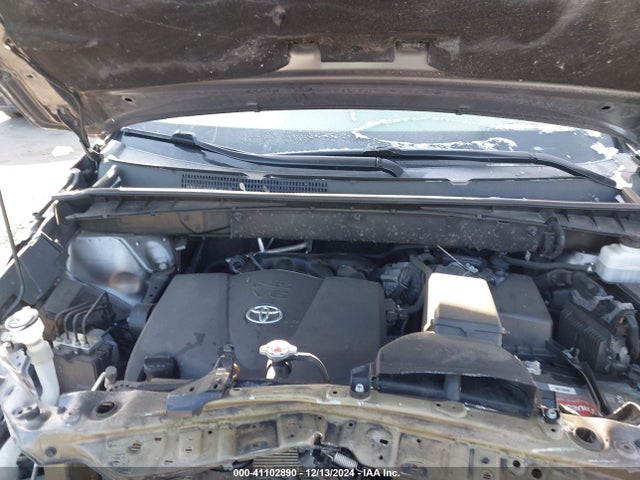 Toyota Highlander Xle 2019 5TDJZRFH4KS614657 Image 10