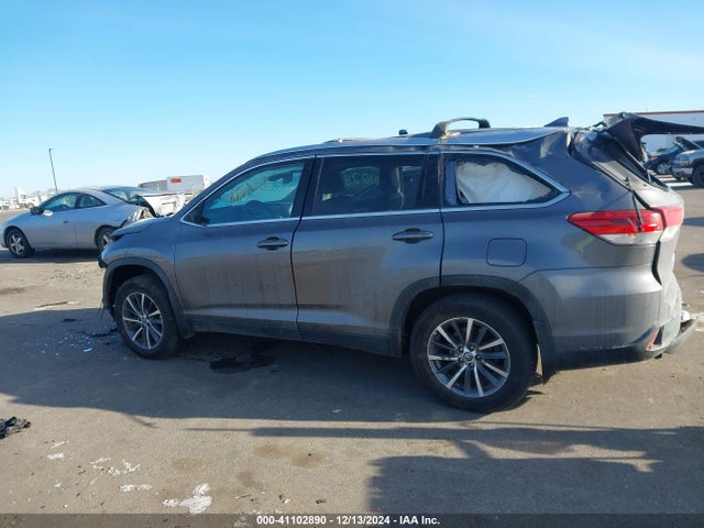 Toyota Highlander Xle 2019 5TDJZRFH4KS614657 Image 15