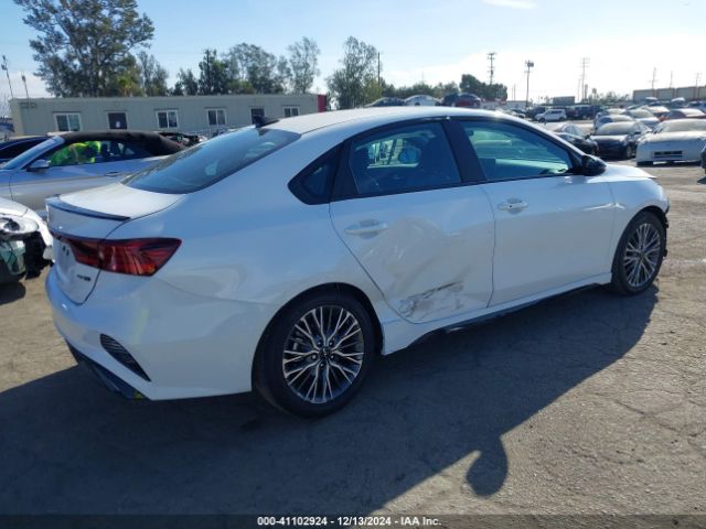 3KPF54AD8RE785389 KIA Forte Gt-line