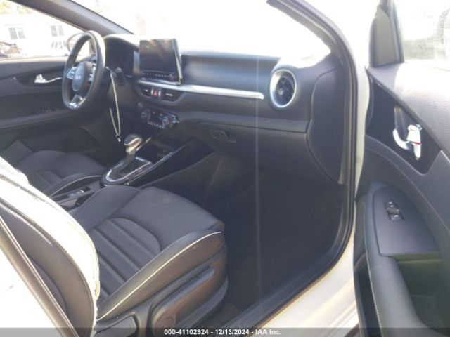 3KPF54AD8RE785389 KIA Forte Gt-line