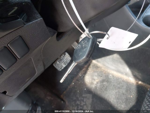 JA4AD2A35GZ000119 Mitsubishi Outlander Es