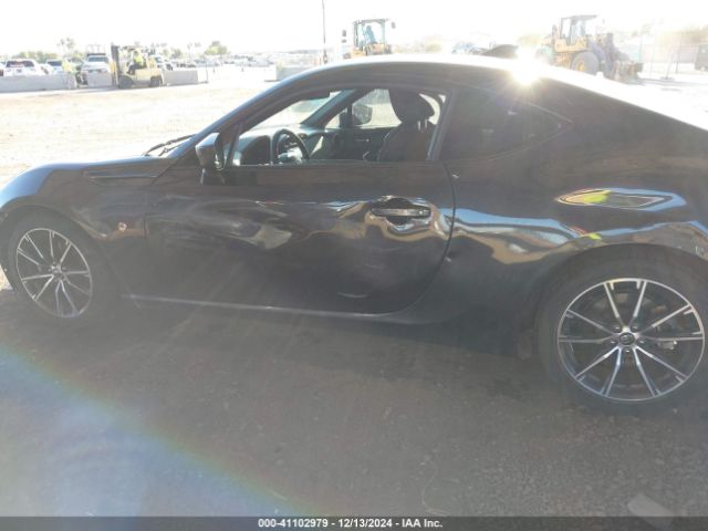 JF1ZNAA14K8704072 Toyota 86