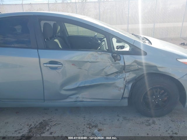 Toyota Prius 2014 JTDKN3DU4E1853947 Image 6