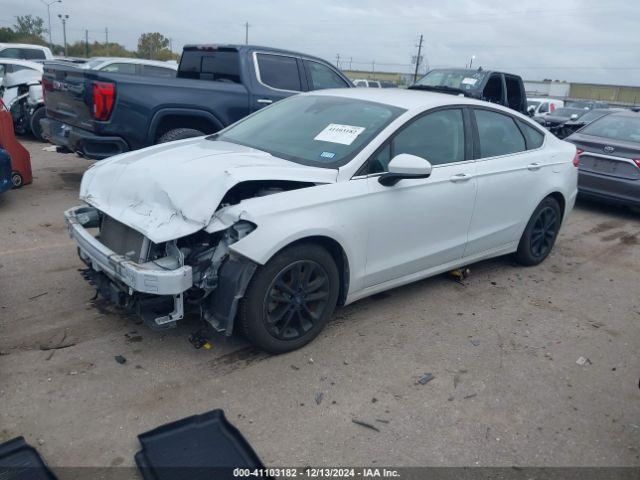 3FA6P0H72LR131965 Ford FUSION SE