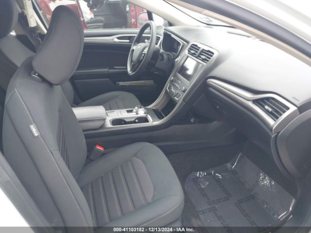 3FA6P0H72LR131965 Ford FUSION SE
