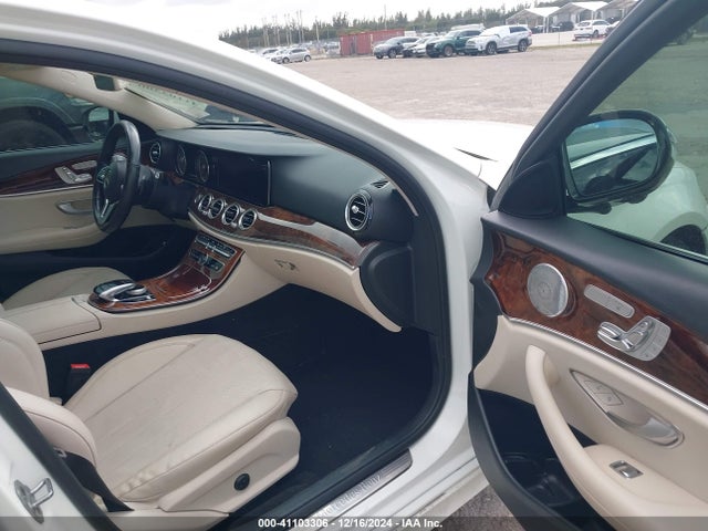 WDDZF4KB4KA560912 Mercedes-Benz E 300 4matic