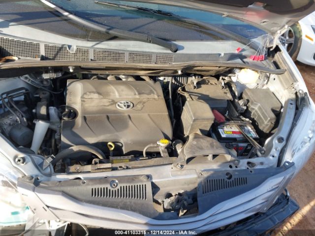 5TDYK3DC4FS628667 Toyota Sienna Xle 8 Passenger