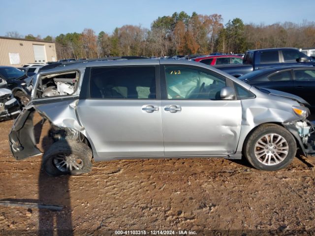 5TDYK3DC4FS628667 Toyota Sienna Xle 8 Passenger