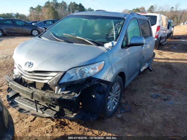 5TDYK3DC4FS628667 Toyota Sienna Xle 8 Passenger