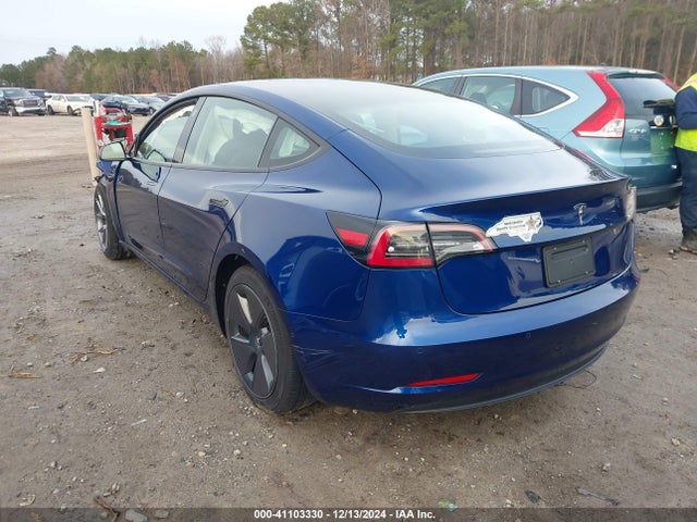 2021 TESLA MODEL 3 5YJ3E1EAXMF085054 Photo 2