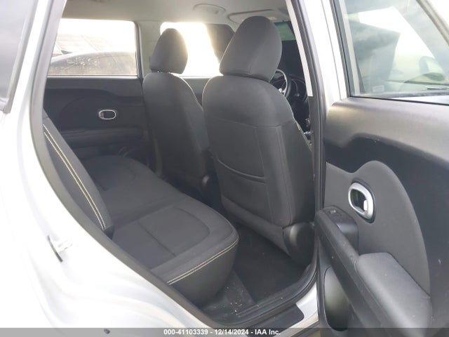 KIA SOUL + 2014 KNDJP3A52E7701990 Image 8