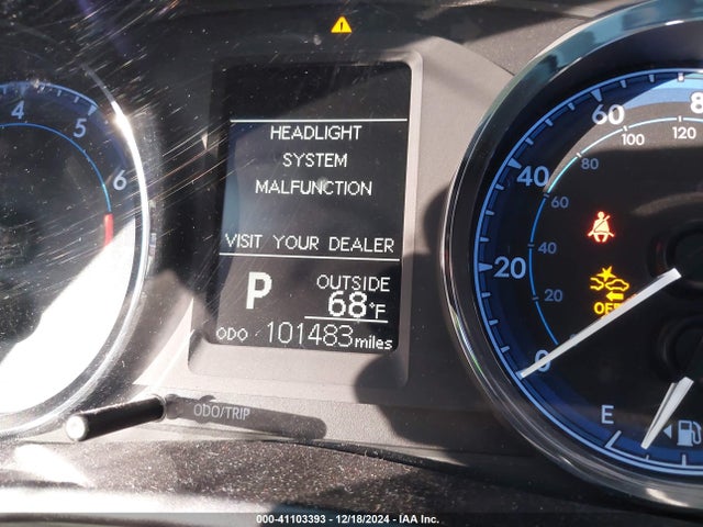 Toyota COROLLA LE 2018 5YFBURHE5JP792929 Image 16