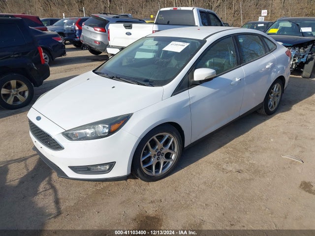 Ford FOCUS SE 2015 1FADP3F29FL305243 Image 2