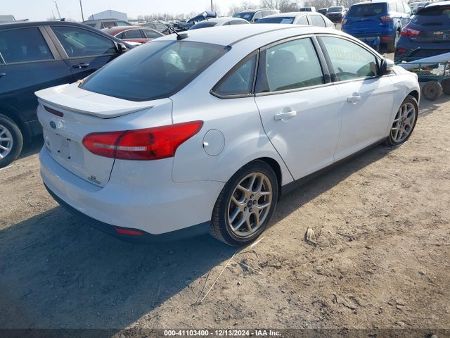 Ford FOCUS SE 2015 1FADP3F29FL305243 Image 4