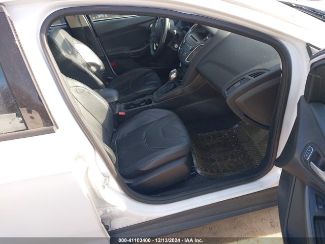 Ford FOCUS SE 2015 1FADP3F29FL305243 Image 5