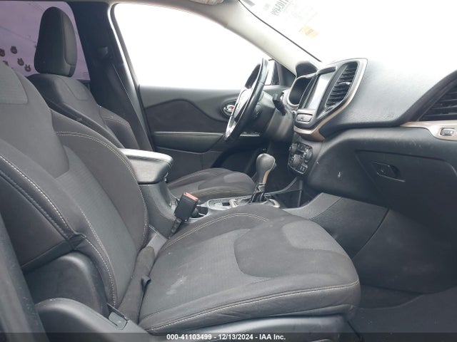 1C4PJLCB1GW108368 Jeep Cherokee Latitude