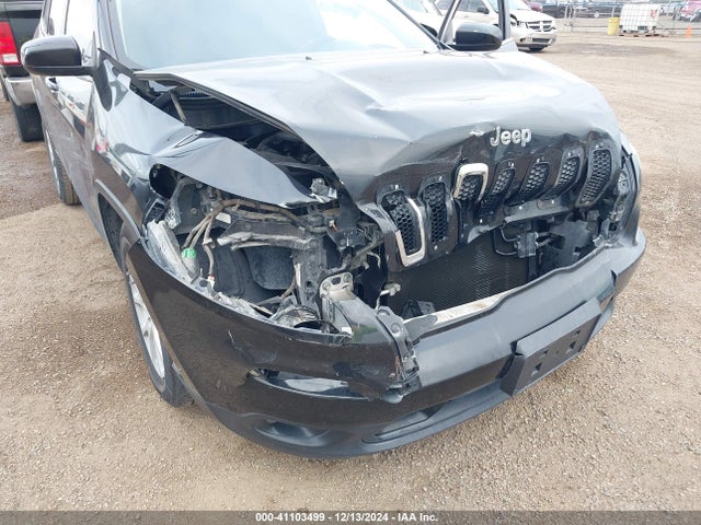 1C4PJLCB1GW108368 Jeep Cherokee Latitude