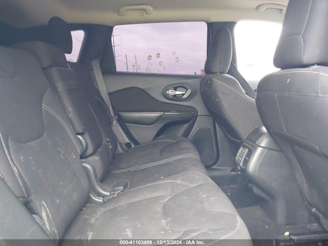 1C4PJLCB1GW108368 Jeep Cherokee Latitude
