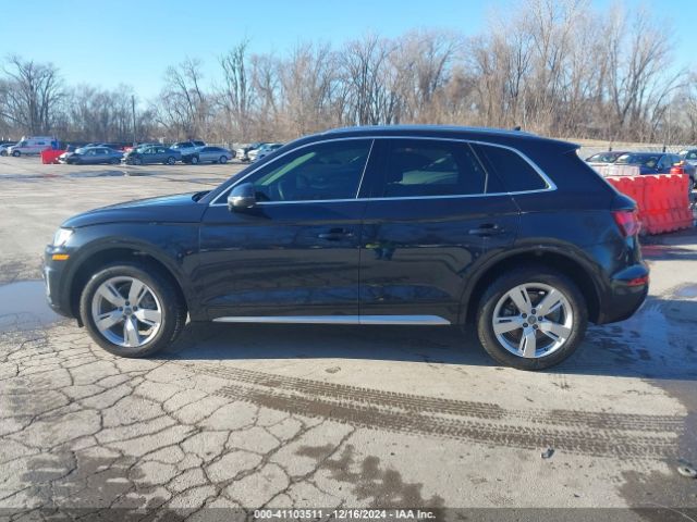 WA1BNAFY8J2040713 Audi Q5 2.0t Premium/2.0t Tech Premium