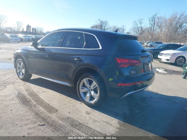WA1BNAFY8J2040713 Audi Q5 2.0t Premium/2.0t Tech Premium