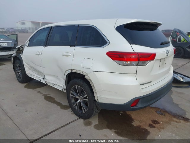 5TDZZRFHXHS207454 Toyota Highlander Le