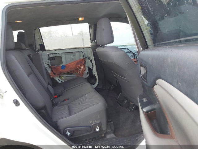 5TDZZRFHXHS207454 Toyota Highlander Le