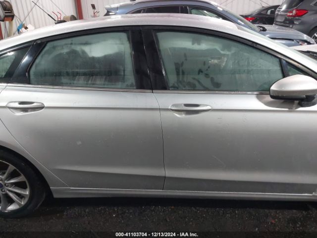 3FA6P0H70HR212664 Ford FUSION SE
