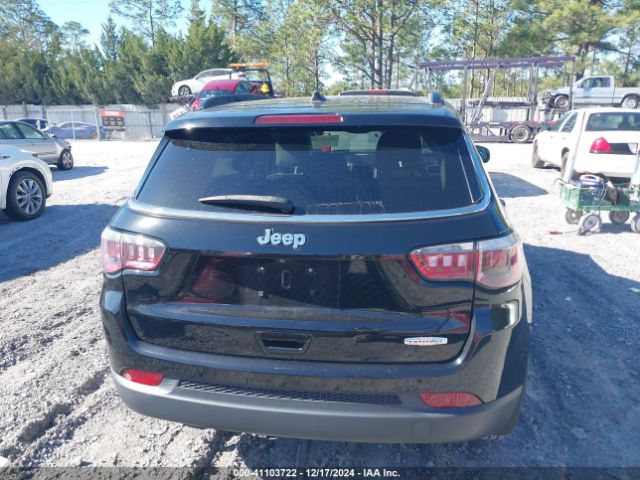 3C4NJCBB5KT711413 Jeep Compass Sun And Wheel Fwd
