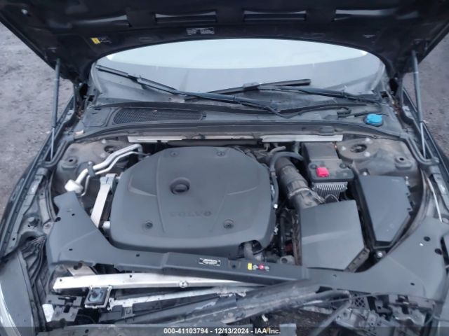 7JRA22TK8LG071886 Volvo S60 T6 Momentum