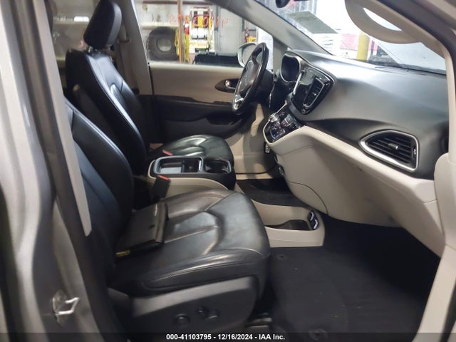 Chrysler Pacifica Touring L 2019 2C4RC1BG3KR550235 Image 5