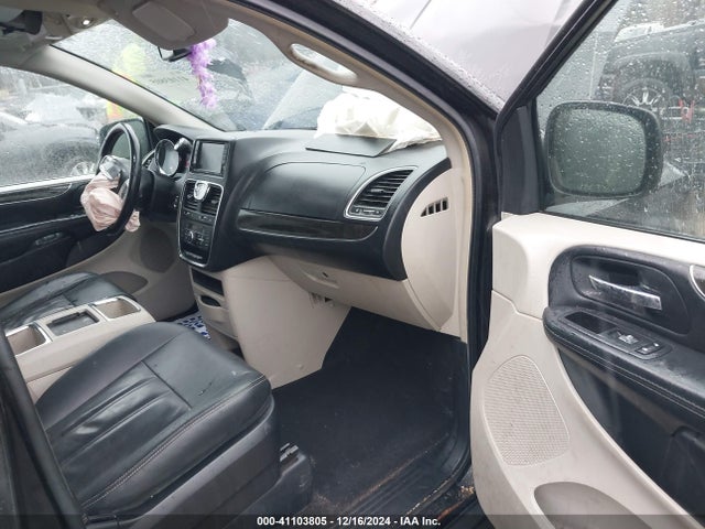 2C4RC1BG6GR135627 Chrysler Town & Country Touring