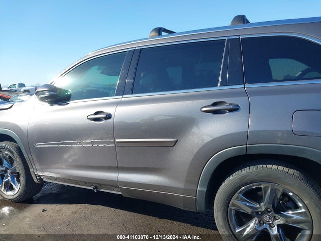 Toyota Highlander Limited Platinum 2018 5TDDZRFH7JS901163 Image 15