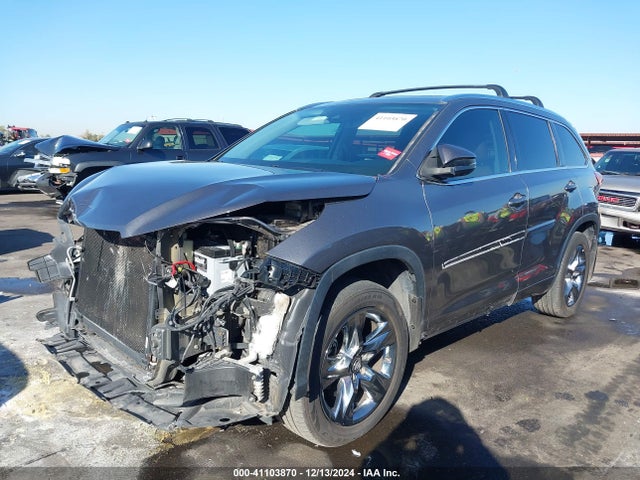 Toyota Highlander Limited Platinum 2018 5TDDZRFH7JS901163 Image 2