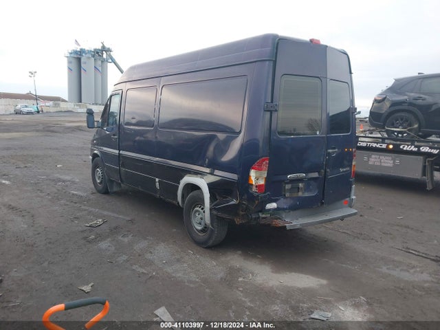 41103997 :رقم المزاد ، WD2PD644145618731 vin ، 2004 Dodge Sprinter Van 2500 مزاد بيع