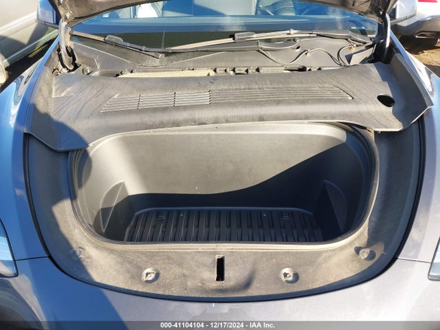 2021 TESLA MODEL Y 5YJYGDEE7MF110514 Photo 9