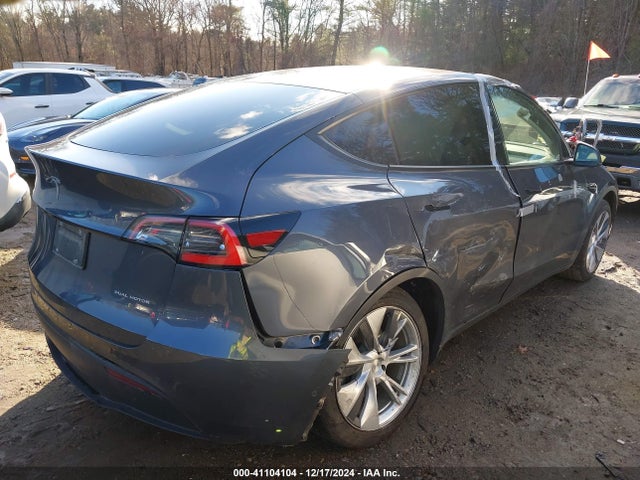 2021 TESLA MODEL Y 5YJYGDEE7MF110514 Photo 3